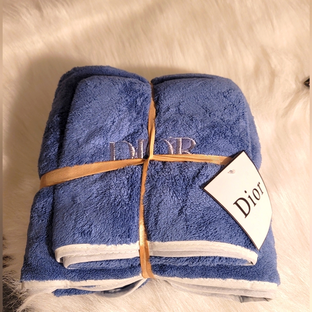 Dior towel set